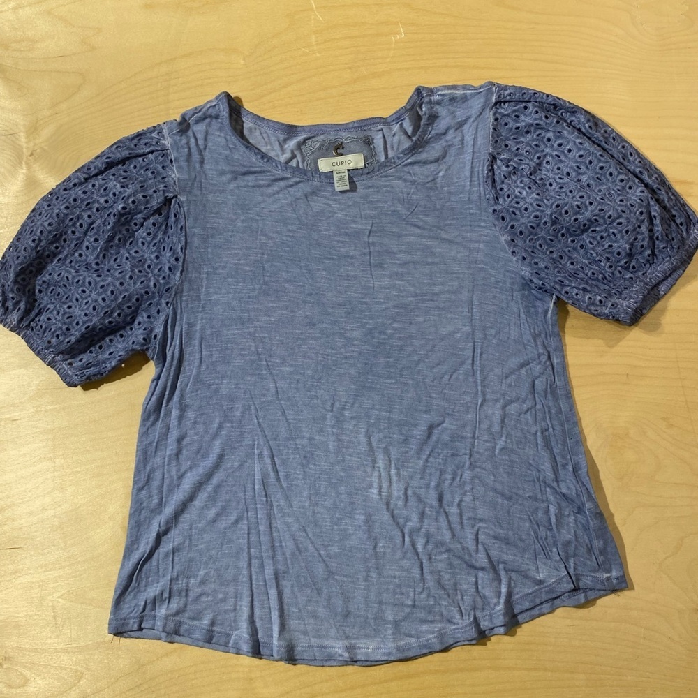 Cupio Blue Eyelet Sleeve Women's Blouse Small (QL)